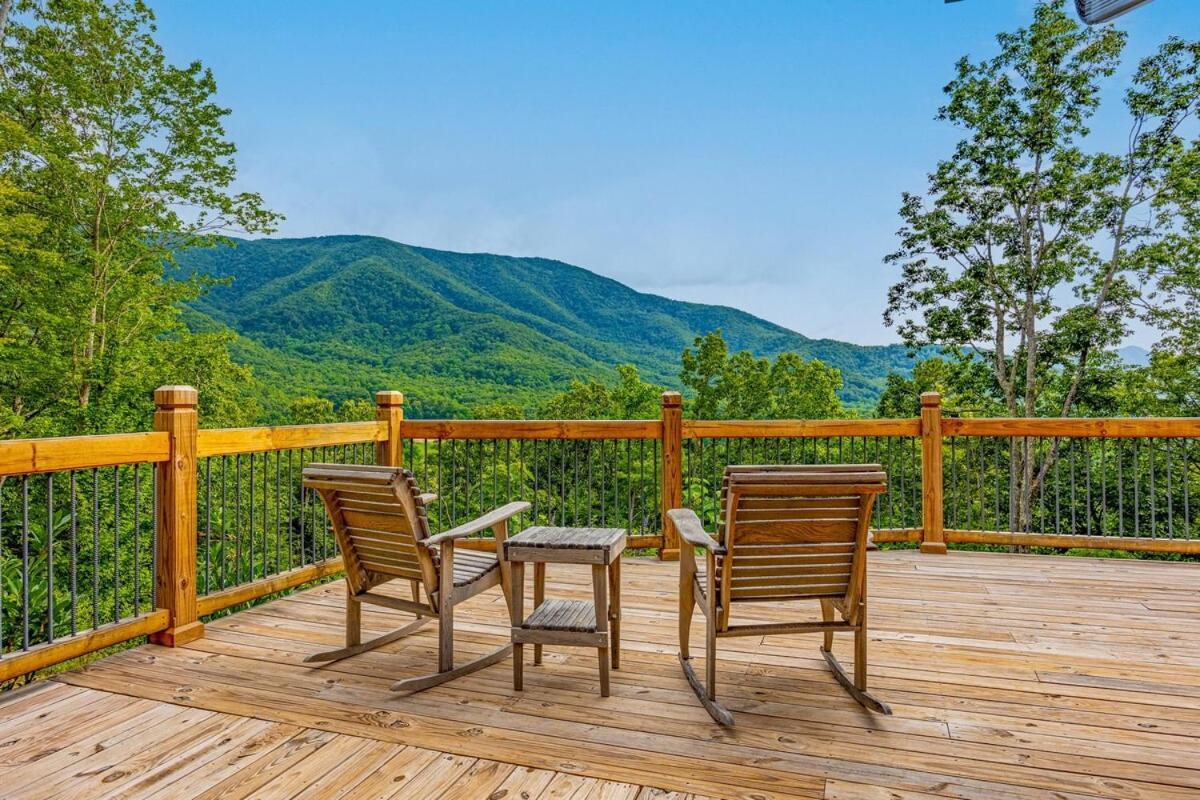 Firefly Cove - Private Theater And Mountain Views! Βίλα Sevierville Εξωτερικό φωτογραφία