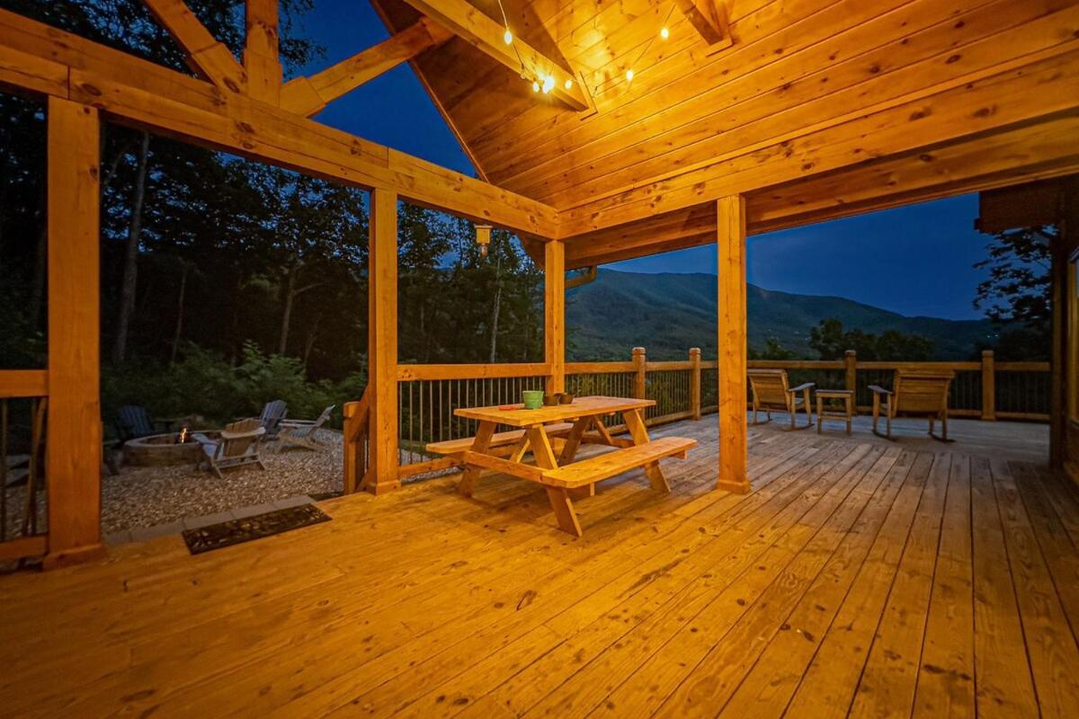 Firefly Cove - Private Theater And Mountain Views! Βίλα Sevierville Εξωτερικό φωτογραφία